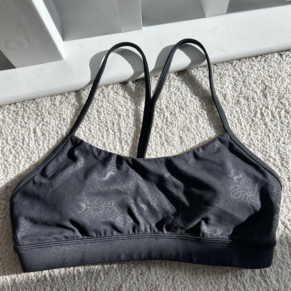 Lululemon Flow Y Sports Bra
